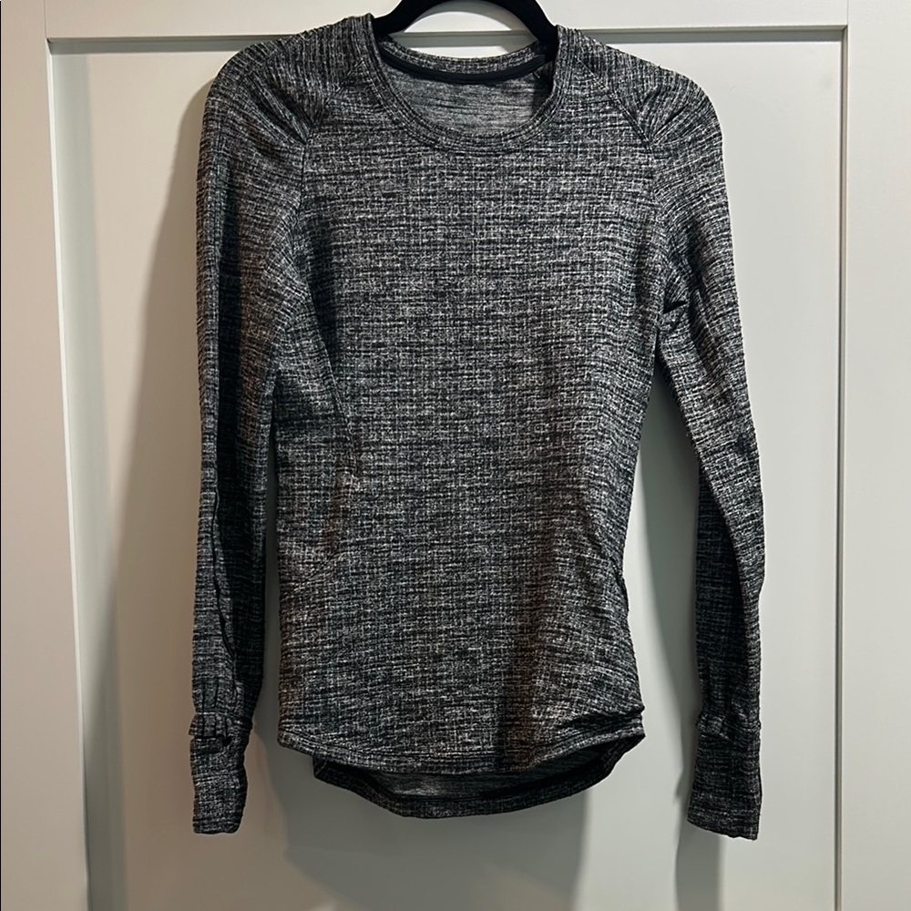 Lululemon EUC Long Sleeve Knit Top